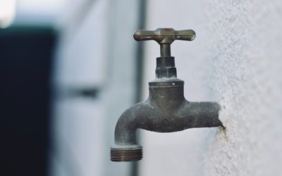 Prevent Cracked Pipes (and Water Damage) This Winter