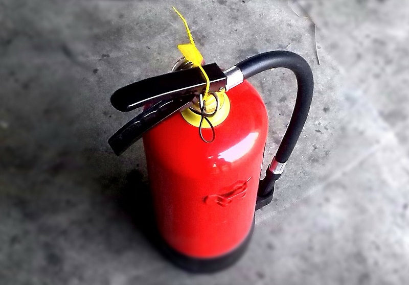 fire safety tips include having a fire extinguisher handy